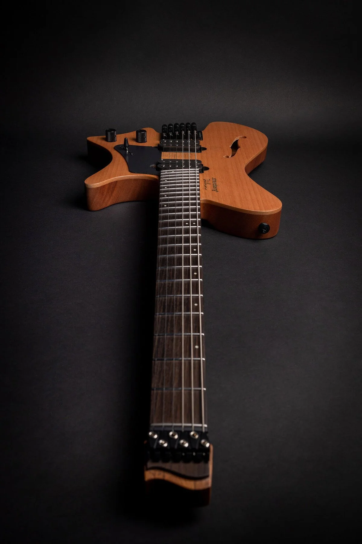 strandberg-salen-jazz-nx-natural-6-string-headless-guitar-8_20_281_29